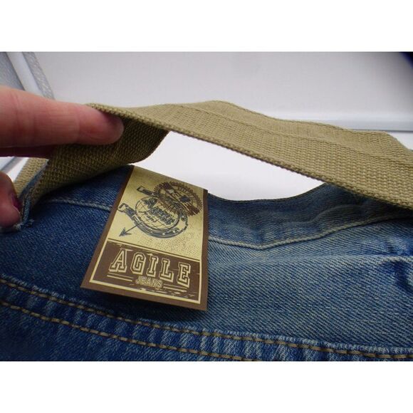 Agile Men’s Style AP23576 Straight Leg Belted Jeans, 33” inseam - Picture 8 of 13